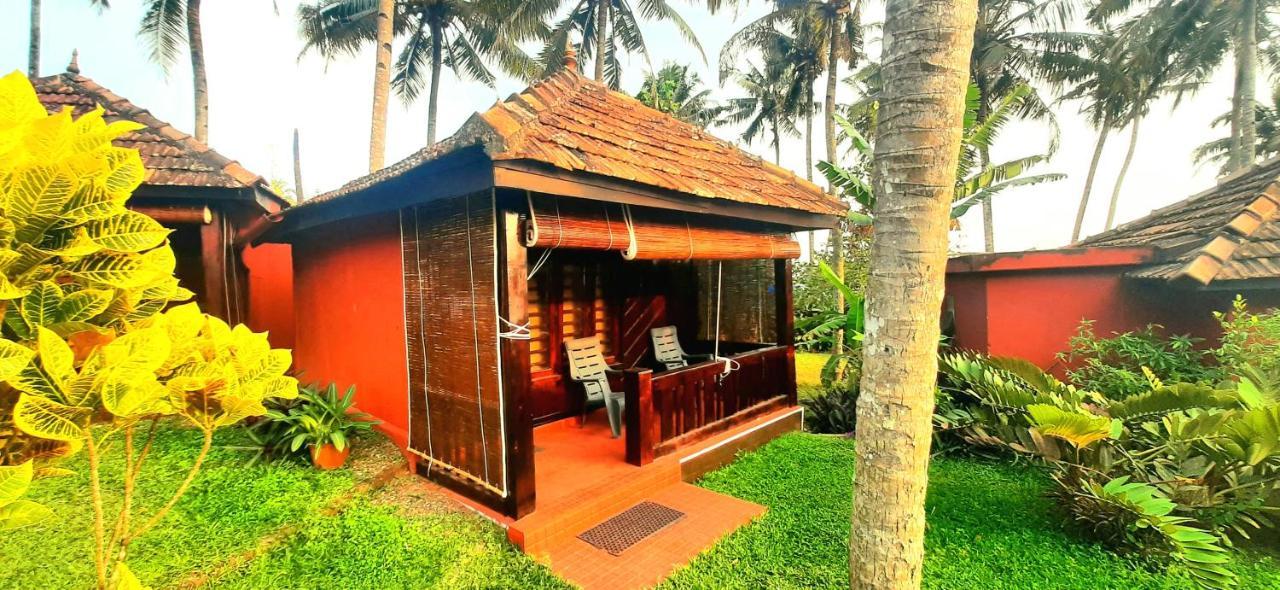 Blue Water Beach Resort Varkala Bagian luar foto