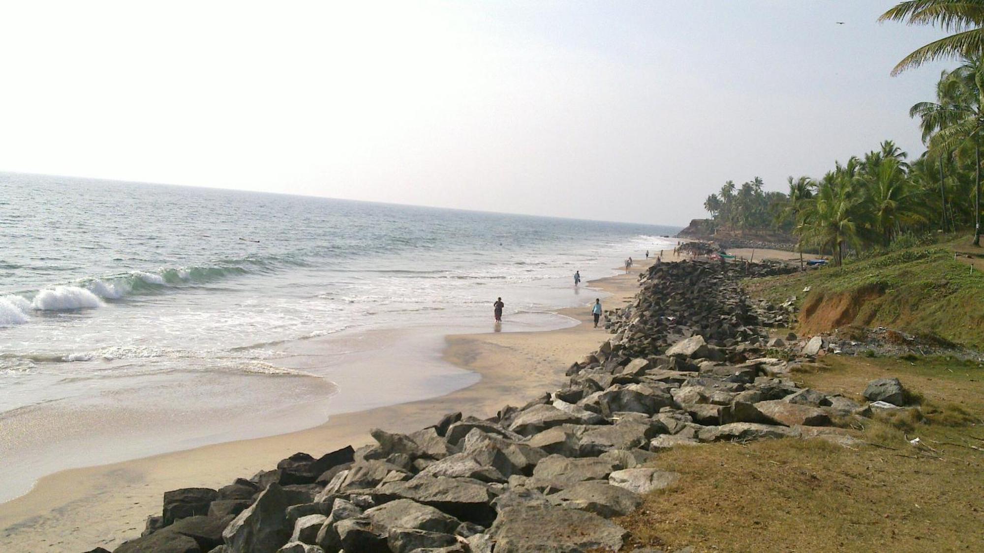Blue Water Beach Resort Varkala Bagian luar foto