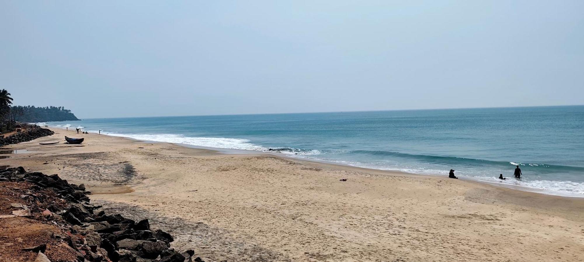 Blue Water Beach Resort Varkala Bagian luar foto