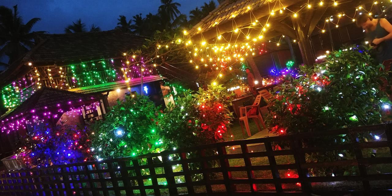 Blue Water Beach Resort Varkala Bagian luar foto