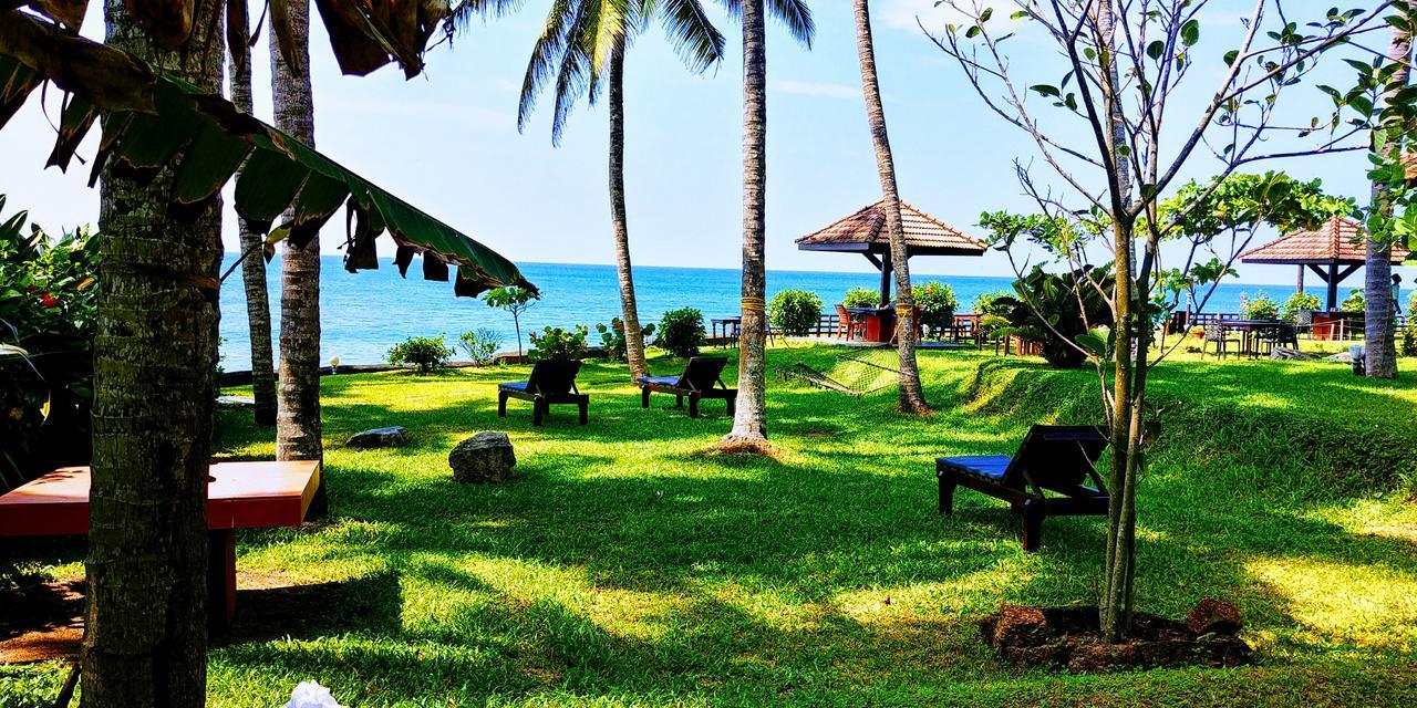 Blue Water Beach Resort Varkala Bagian luar foto